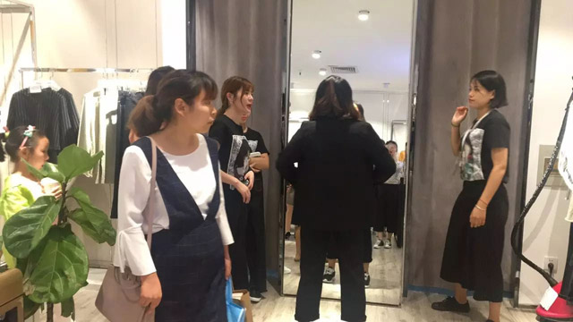 OUNINA欧妮纳合肥百盛优雅绽放(图7) OUNINA欧妮纳合肥百盛优雅绽放(图7)